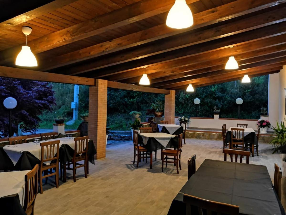 Bed and Breakfast Il Ruscello San Severino Exterior foto